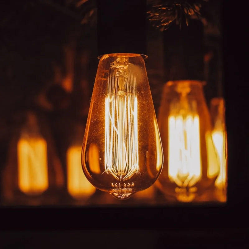 40-WATT-ST64-VINTAGE-BULB