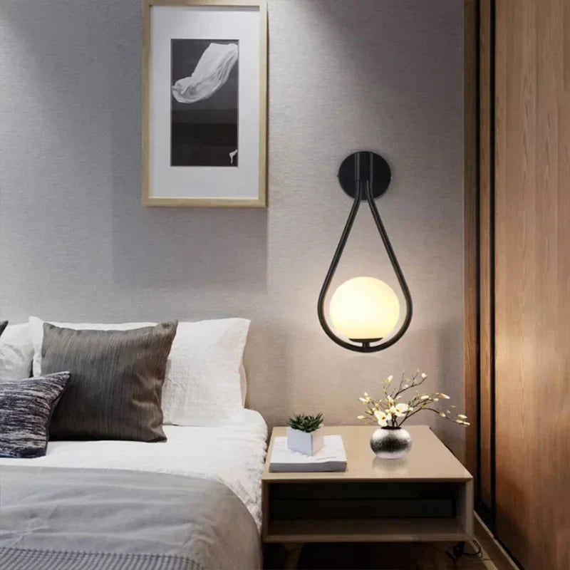 Black-Nordic-Style-Globe-Light 