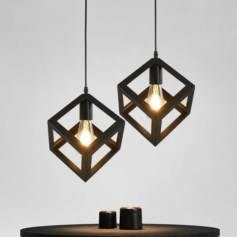 Minimalist-black-hanging-light-for-indoor-use