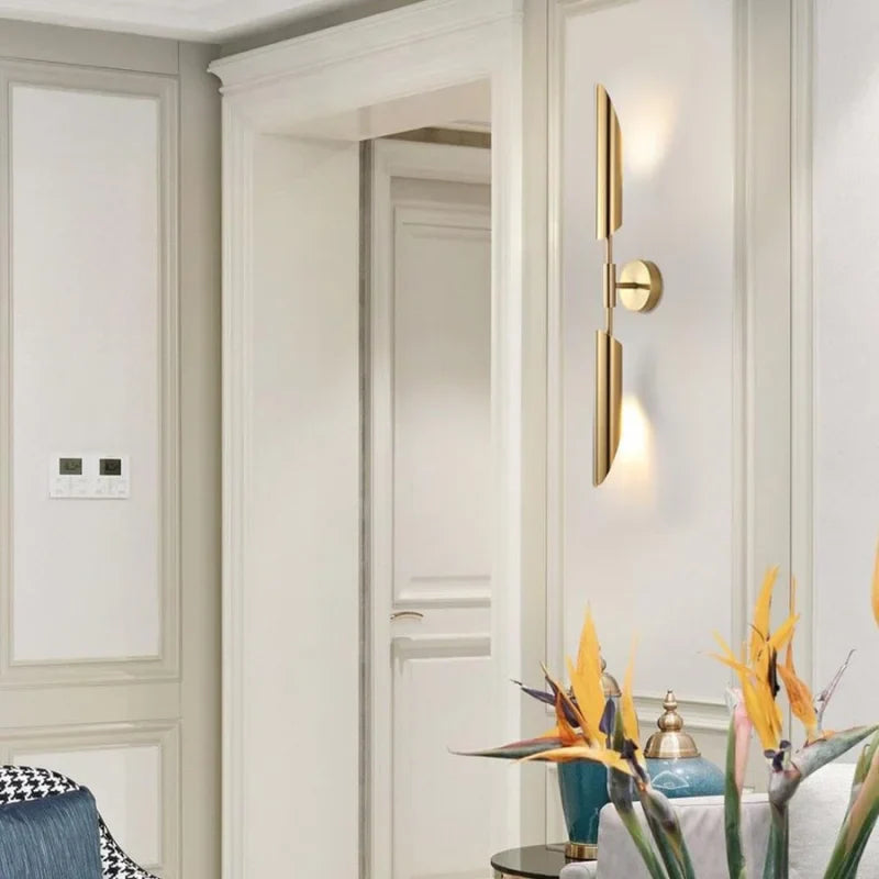 Sleek-designer-wall-light-with-golden-finish