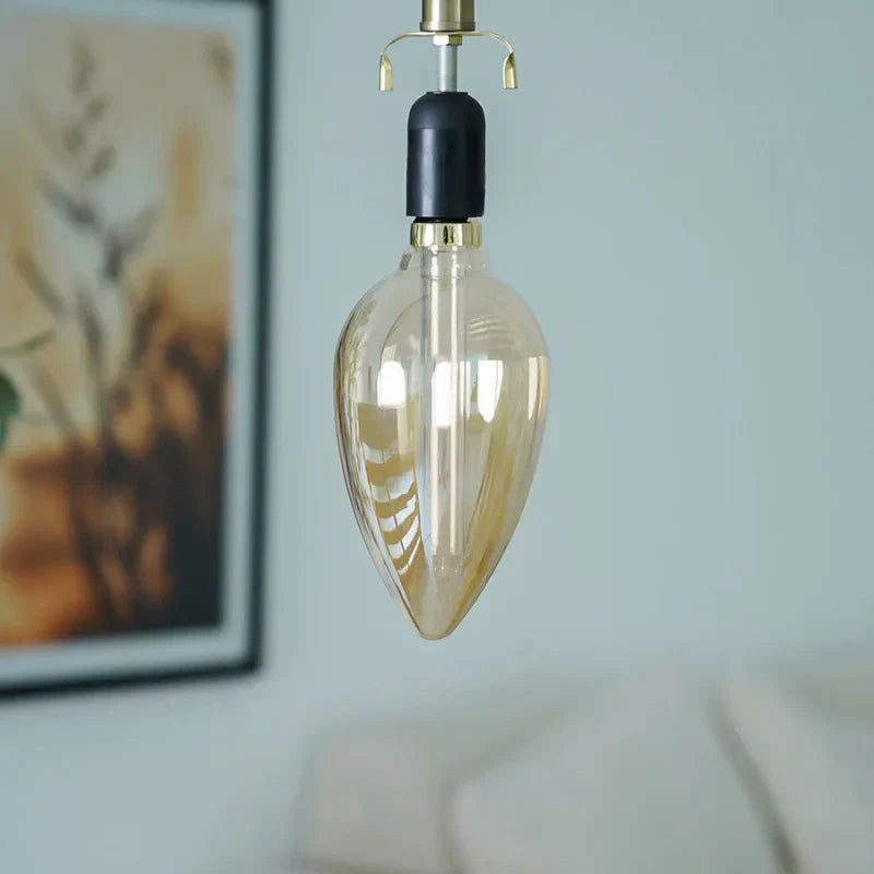 Vintage-style-LED-Edison-bulb-D105-with-amber-glass