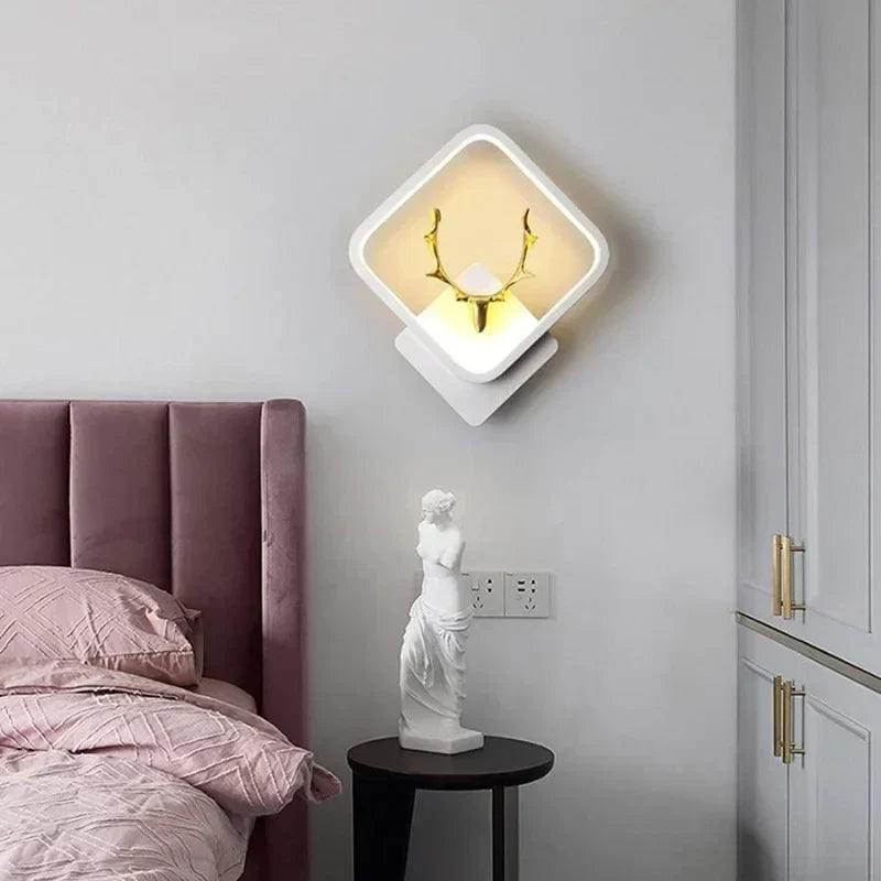 White-Markhor-Wall-Lamp